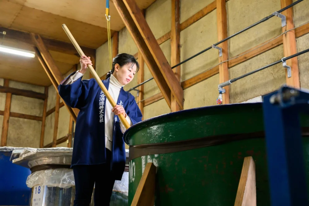 結びビト～日本に根差してきた「伝統的な酒造り」について数少ない女性の蔵元杜氏が伝え、想いのこもったお酒を試飲～