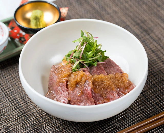 구마노우시 미니 스테이크 덮밥